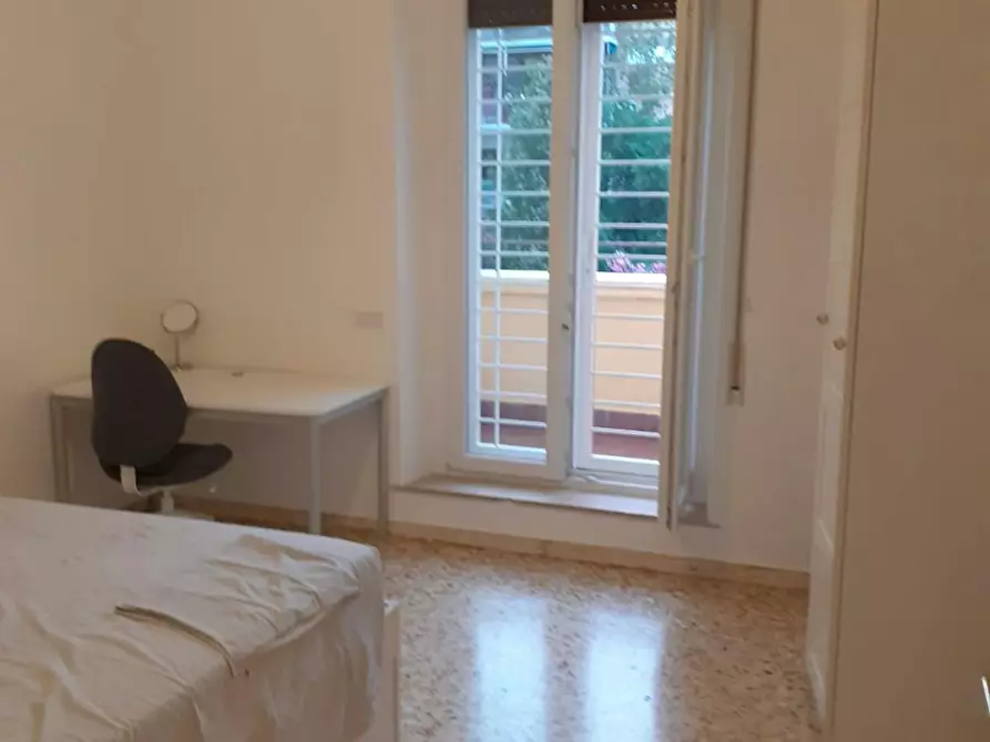 Immagine 1 di Camera in affitto  in Via Annone a Roma