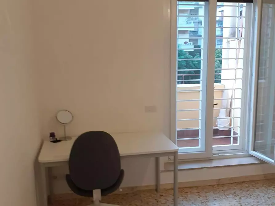 Immagine 3 di Camera in affitto  in Via Annone a Roma
