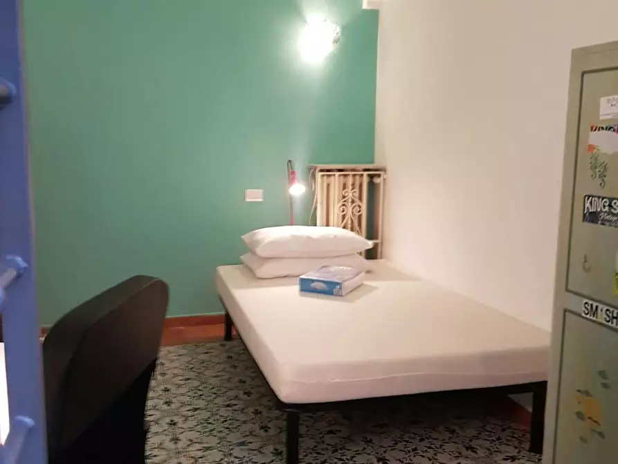Immagine 4 di Camera in affitto  in Via Tronto a Roma