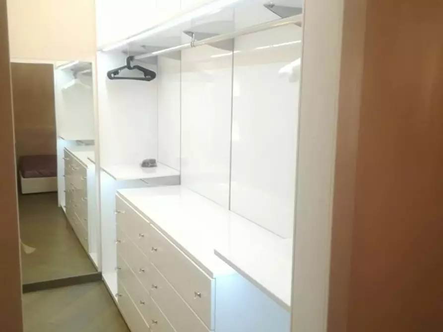 Immagine 3 di Camera in affitto  in Via Paolo Emilio a Roma