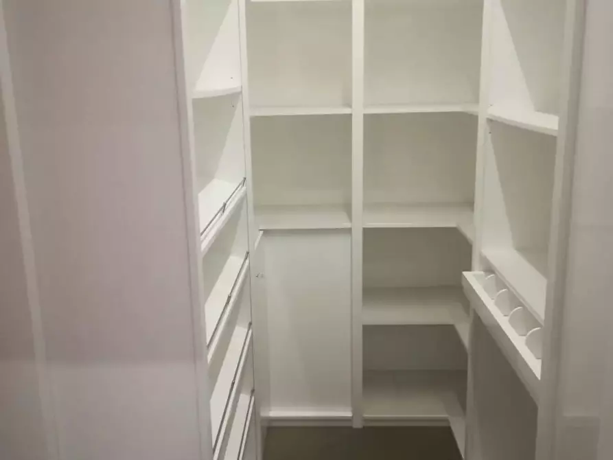 Immagine 5 di Camera in affitto  in Via Paolo Emilio a Roma