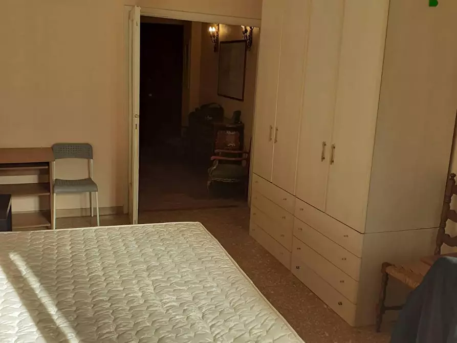Immagine 5 di Camera in affitto  in Via Macedonia a Roma