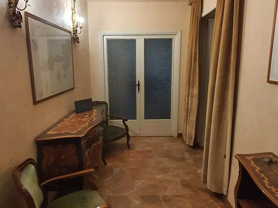 Immagine 6 di Camera in affitto  in Via Macedonia a Roma