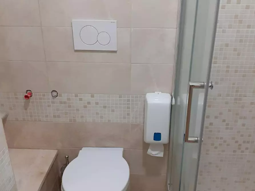 Immagine 2 di Camera in affitto  in Via dei Ramni a Roma
