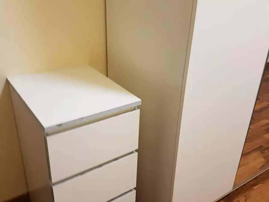 Immagine 2 di Camera in affitto  in Via dei Ramni a Roma