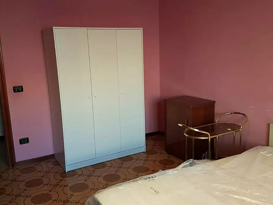 Immagine 5 di Camera in affitto  in Via Leonardo Greppi a Roma