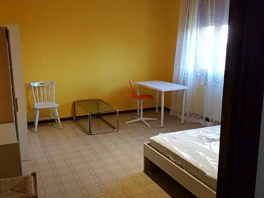 Immagine 3 di Camera in affitto  in Via Leonardo Greppi a Roma