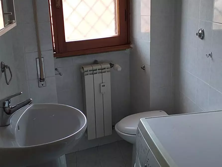 Immagine 9 di Camera in affitto  in Via Leonardo Greppi a Roma