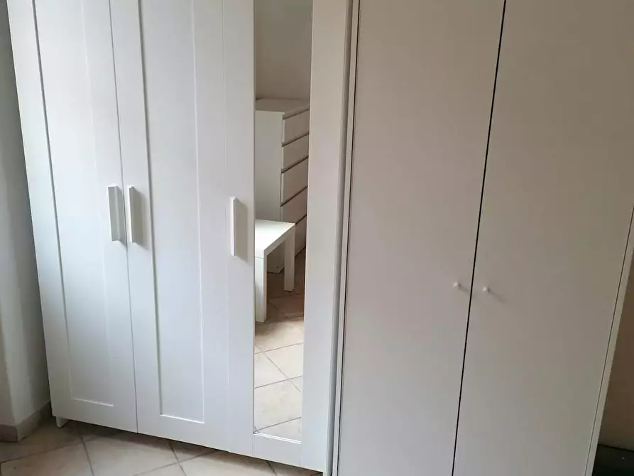 Immagine 5 di Camera in affitto  in Via Annio Felice a Roma