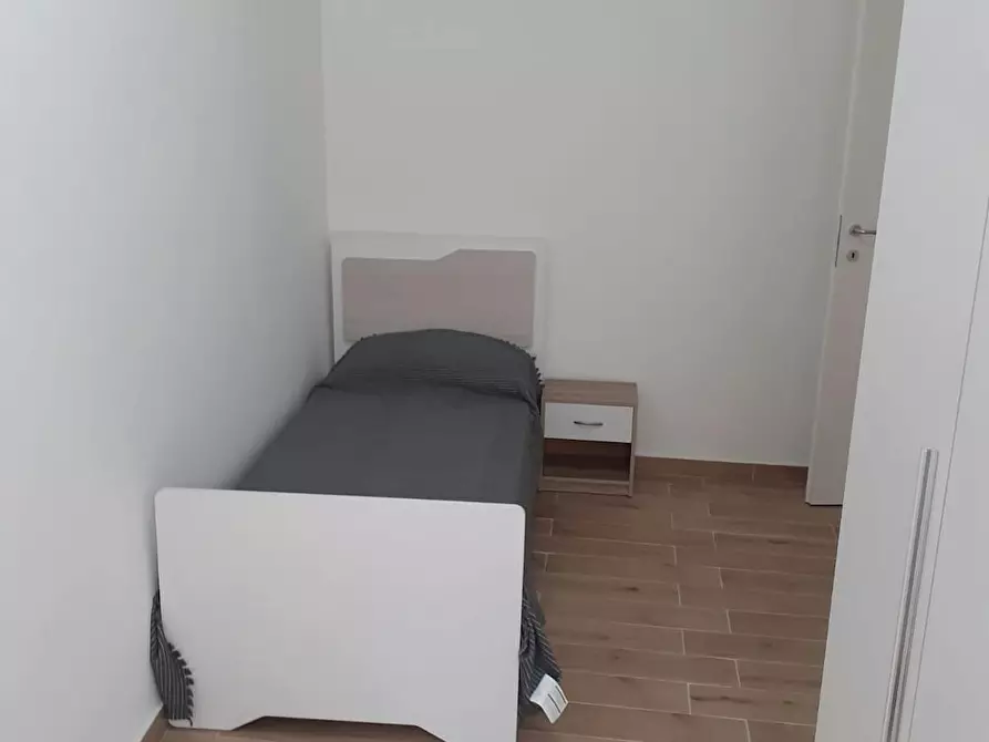 Immagine 1 di Camera in affitto  in Via Giacomo Boni a Roma