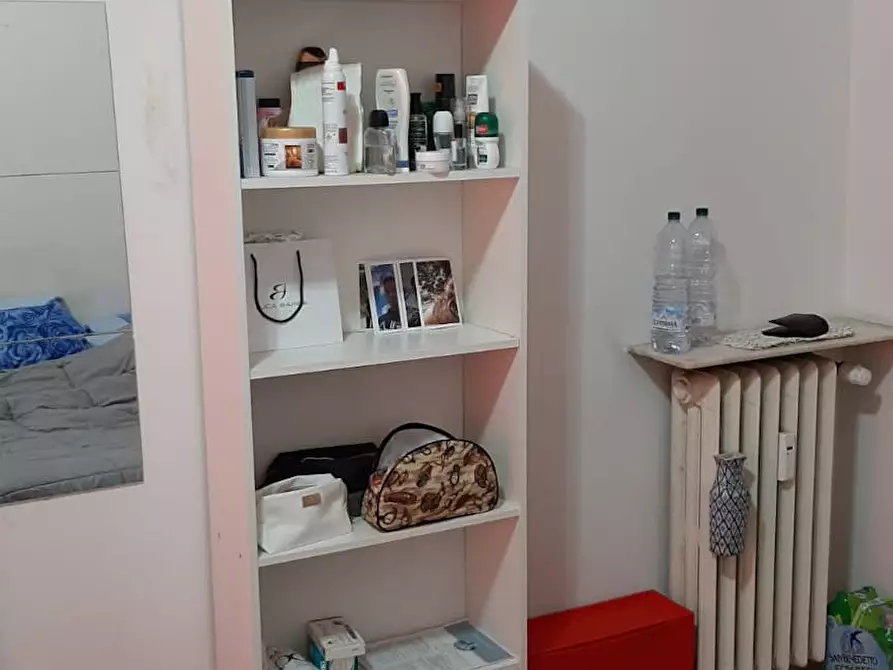 Immagine 1 di Camera in affitto  in Viale Libia a Roma