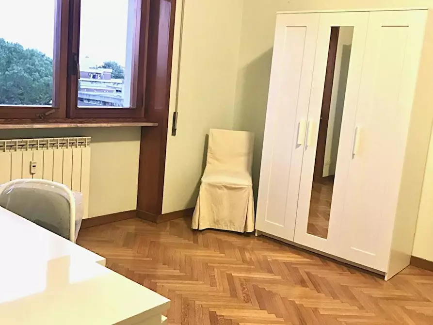 Immagine 1 di Camera in affitto  in Via Nocera Umbra a Roma