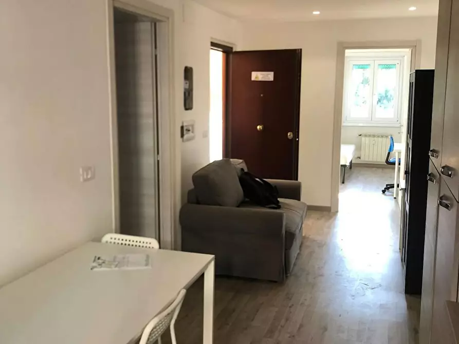 Immagine 6 di Camera in affitto  in Viale di Valle Aurelia a Roma
