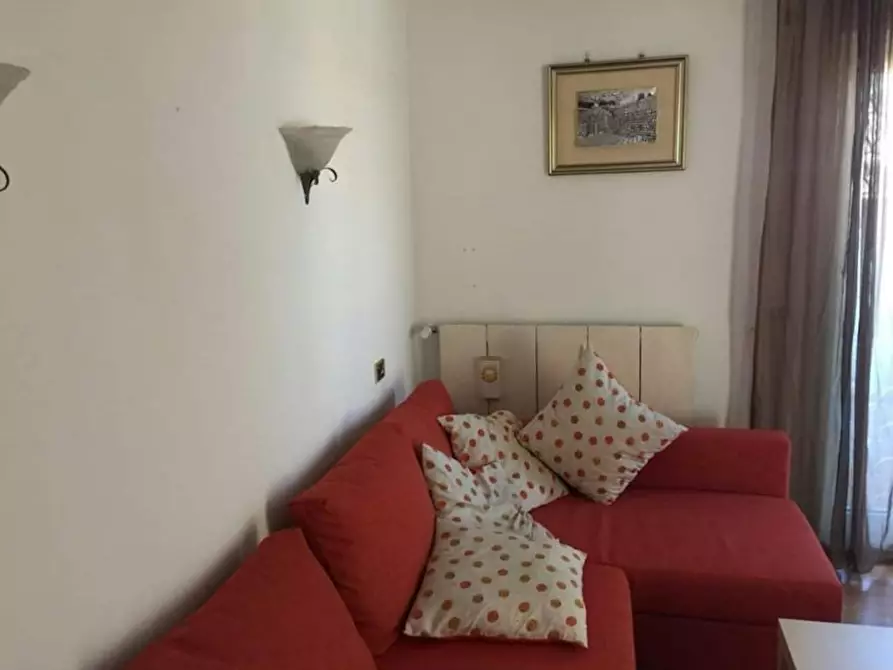 Immagine 3 di Appartamento in affitto  in Via Costantino Maes a Roma