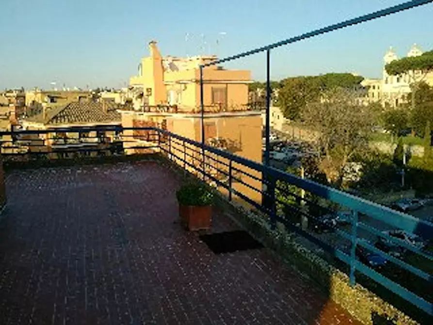 Immagine 5 di Appartamento in affitto  in Via Giovanni Acquaderni a Roma