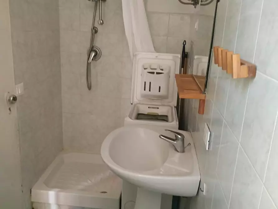 Immagine 1 di Appartamento in affitto  in Via Tancredi Cartella a Roma