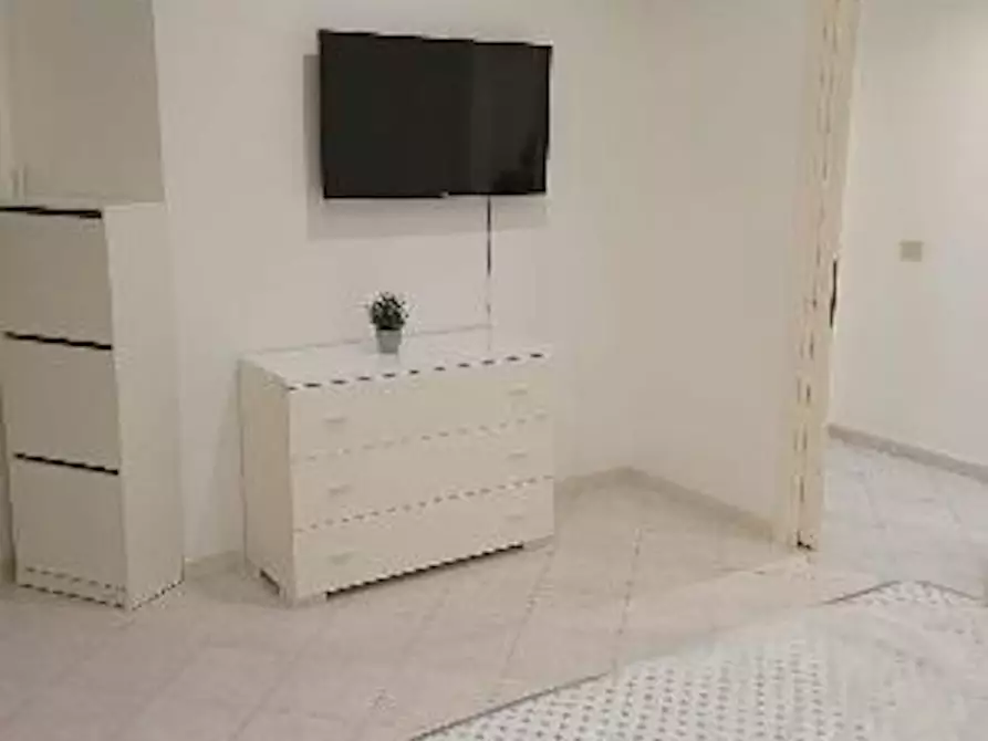 Immagine 6 di Appartamento in affitto  in Via Oderisi da Gubbio a Roma