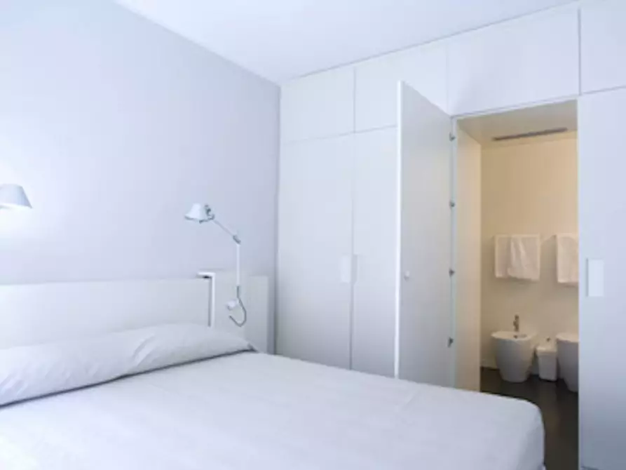 Immagine 6 di Appartamento in affitto  in Via Mascarella a Bologna