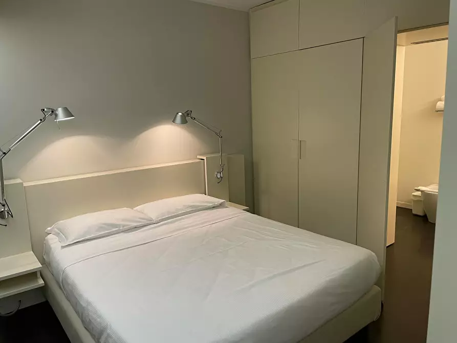 Immagine 5 di Appartamento in affitto  in Via Mascarella a Bologna