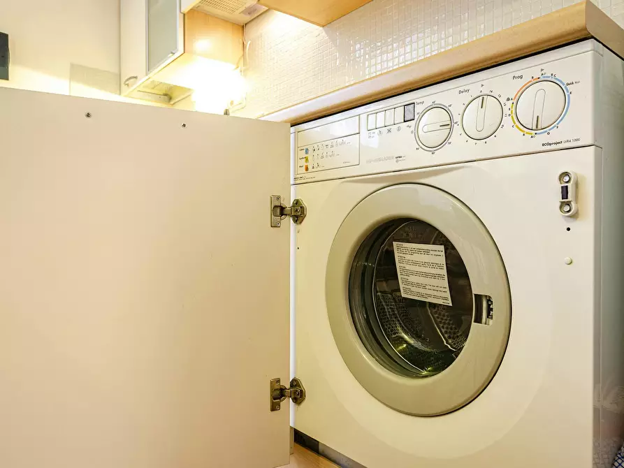 Immagine 6 di Appartamento in affitto  in Via San Felice a Bologna