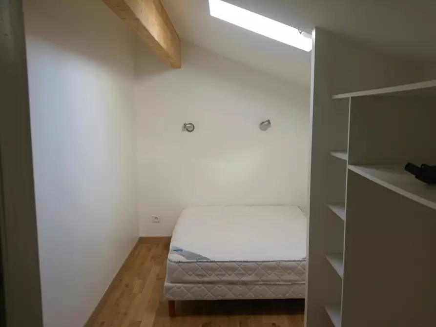 Immagine 4 di Appartamento in affitto  in Rue Jean Desparmet a Lyon 08