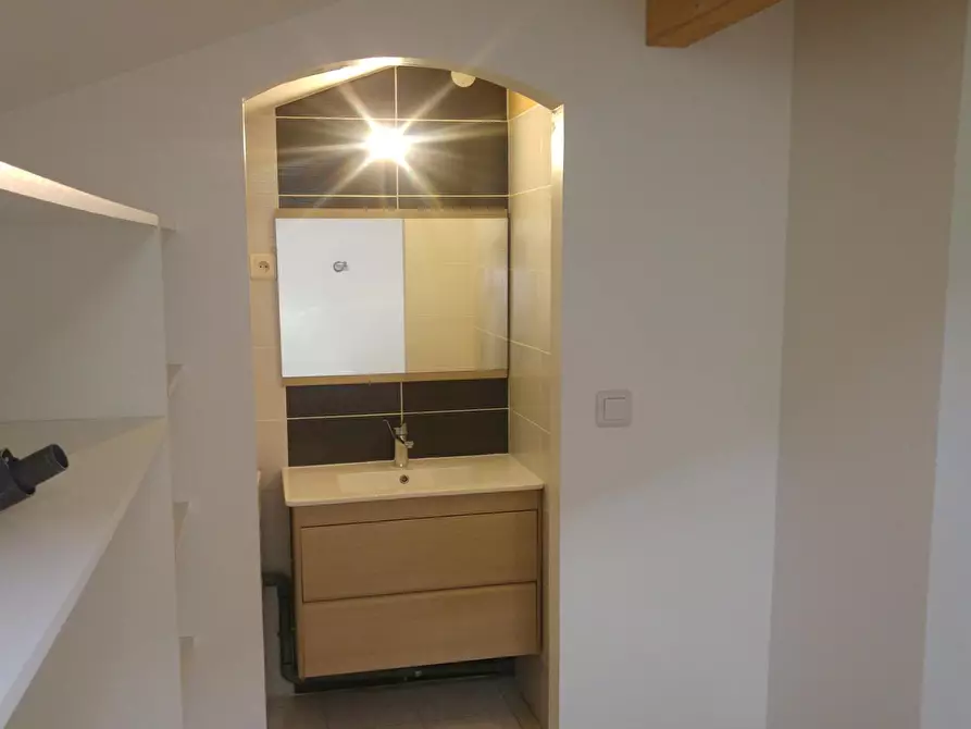 Immagine 7 di Appartamento in affitto  in Rue Jean Desparmet a Lyon 08