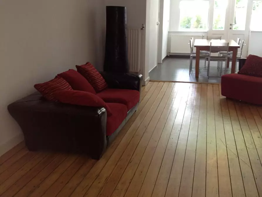 Immagine 6 di Appartamento in affitto  in Rue de Suisse a Saint-Gilles