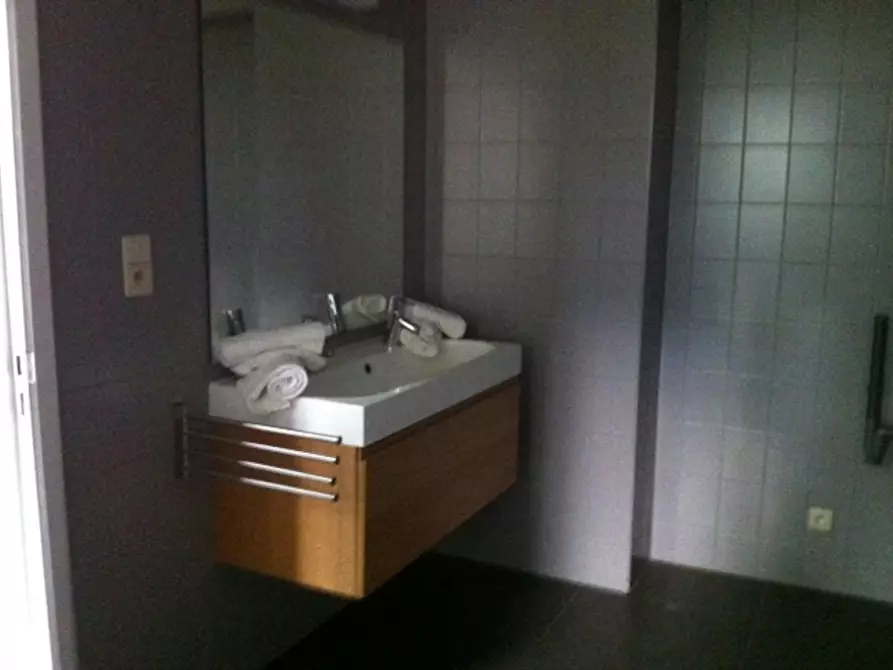 Immagine 5 di Appartamento in affitto  in Rue de Suisse a Saint-Gilles