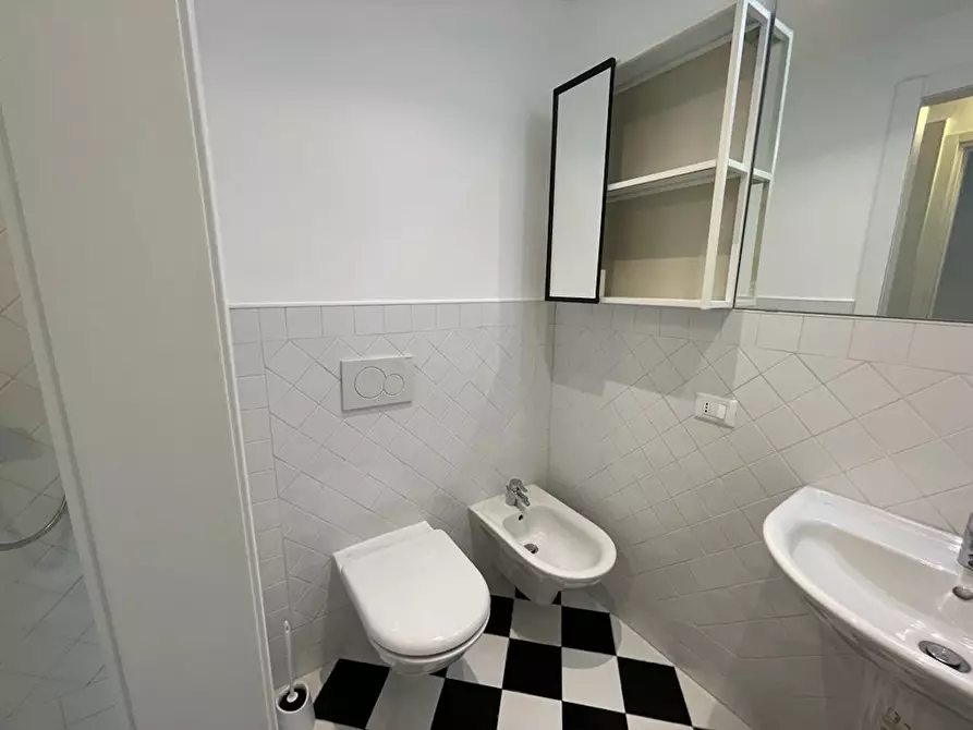 Immagine 8 di Appartamento in affitto  in Via Chioggia a Milano