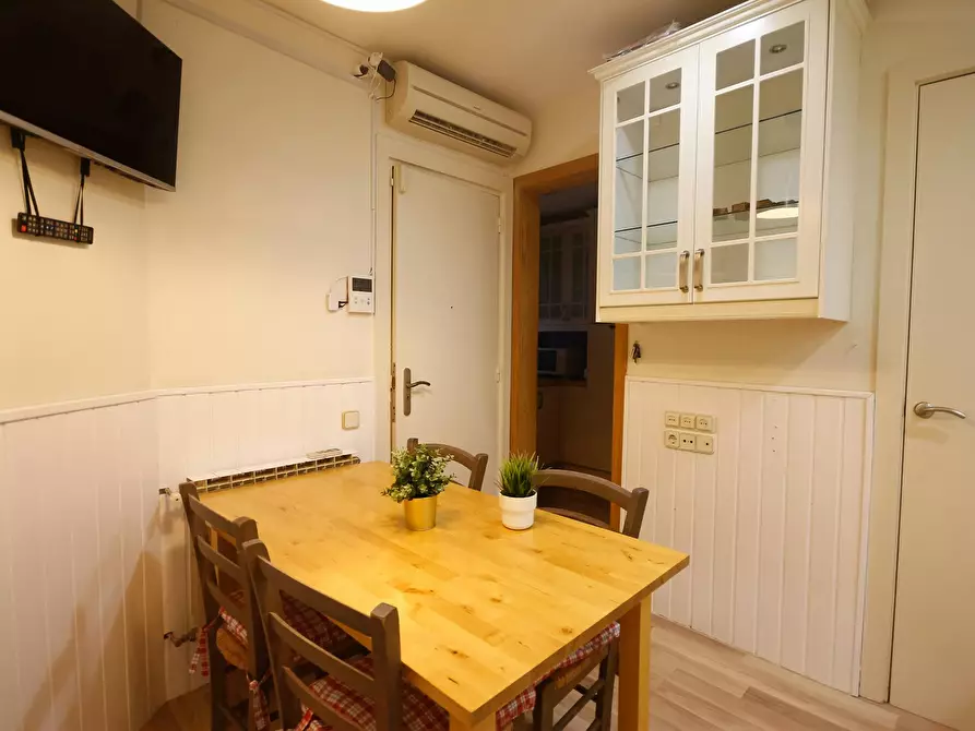Immagine 4 di Camera in affitto  in Carrer de Balmes a Barcelona
