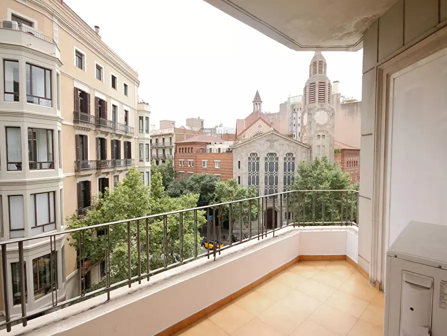 Immagine 2 di Camera in affitto  in Carrer de Balmes a Barcelona