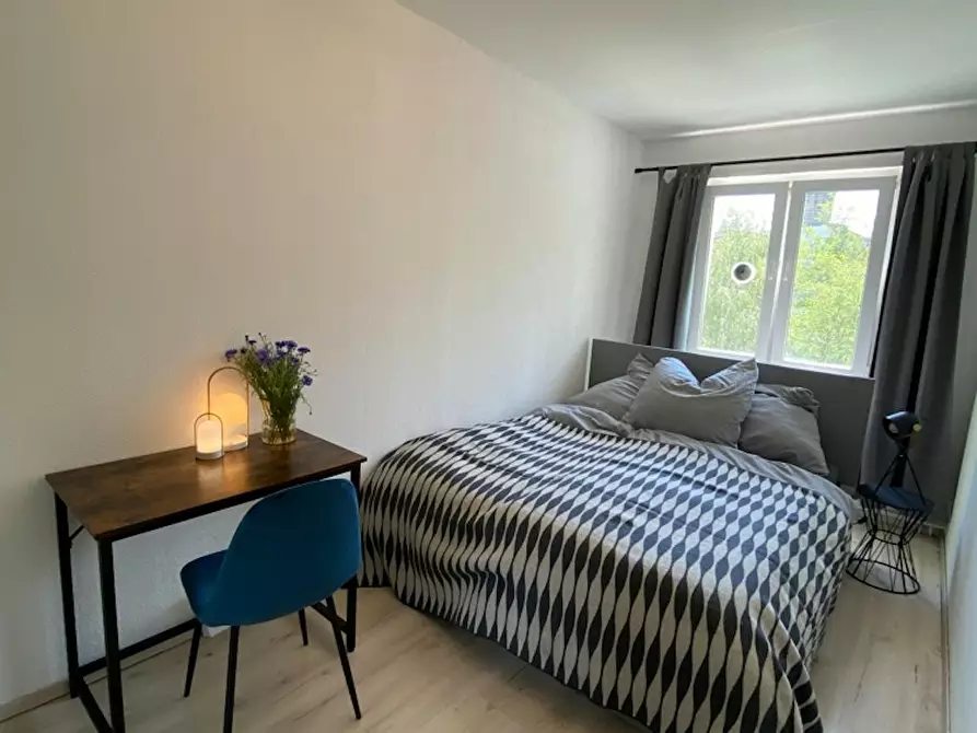 Immagine 2 di Appartamento in affitto  in Goethestraße a Berlin