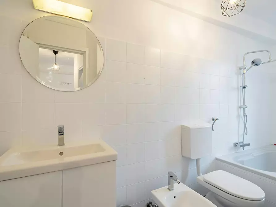 Immagine 7 di Camera in affitto  in Corso Venezia a Milano