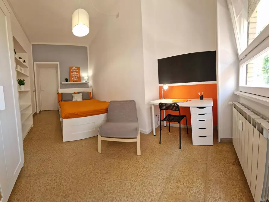 Immagine 8 di Camera in affitto  in Lungotevere di Pietra Papa a Roma