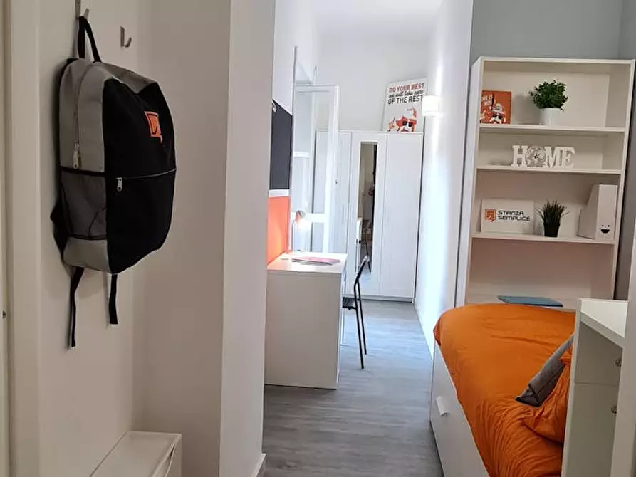 Immagine 4 di Camera in affitto  in Lungotevere di Pietra Papa a Roma