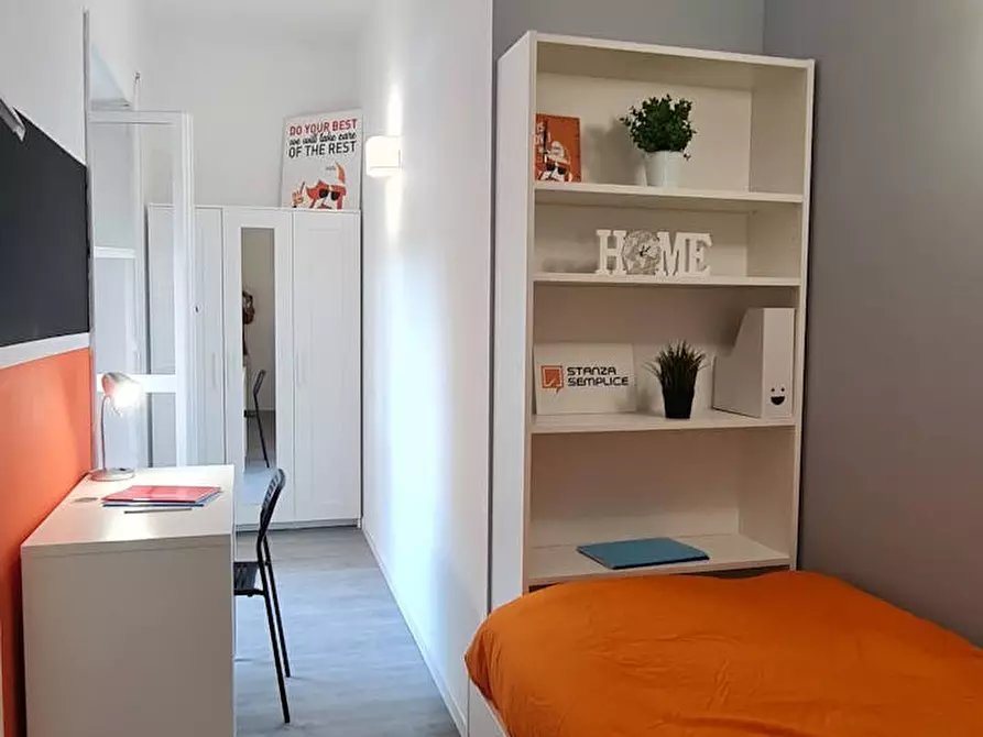 Immagine 8 di Camera in affitto  in Lungotevere di Pietra Papa a Roma