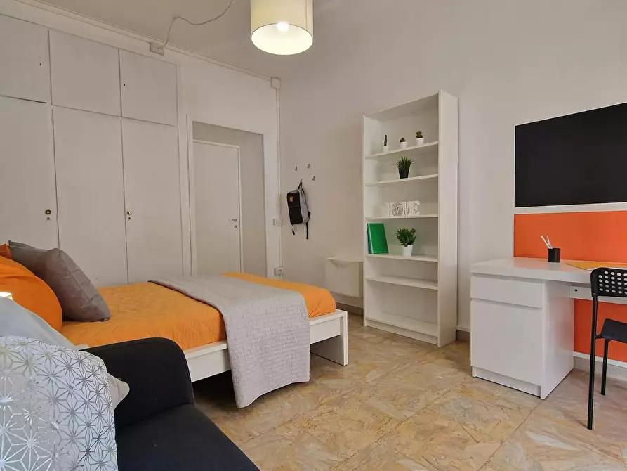 Immagine 1 di Camera in affitto  in Lungotevere di Pietra Papa a Roma