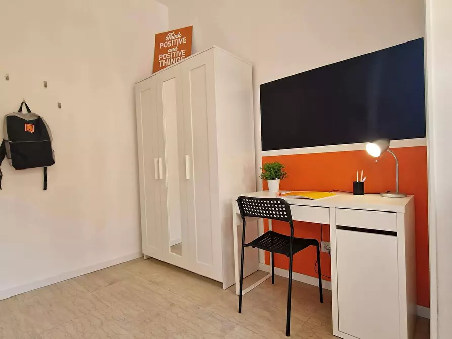 Immagine 3 di Camera in affitto  in Lungotevere di Pietra Papa a Roma