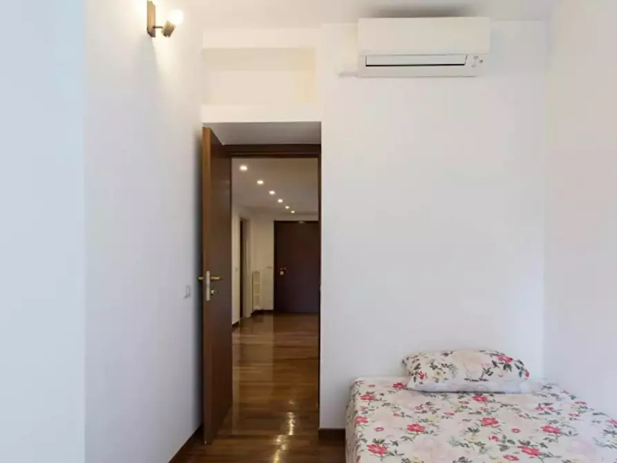 Immagine 1 di Camera in affitto  in Viale Tibaldi a Milano