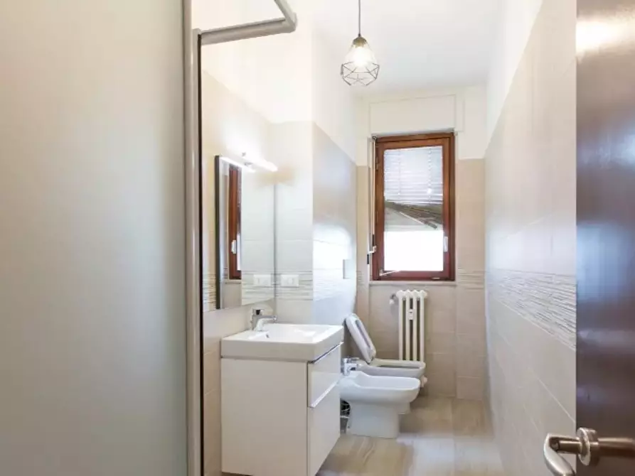 Immagine 6 di Camera in affitto  in Viale Tibaldi a Milano