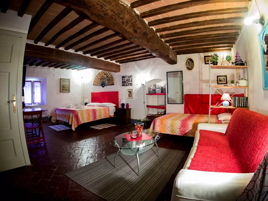 Immagine 1 di Appartamento in affitto  in Banchi di Sopra a Siena