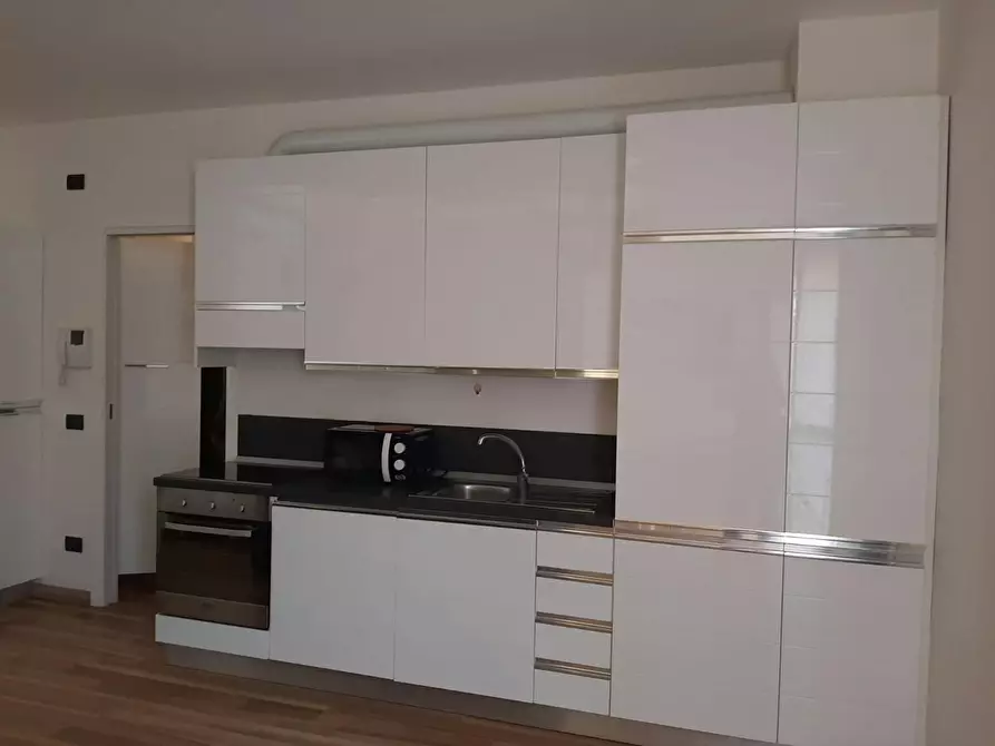 Immagine 7 di Appartamento in affitto  in Via Giuseppe Candiani a Milano