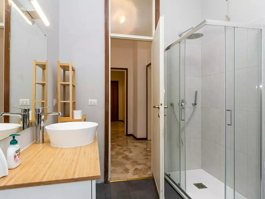 Immagine 8 di Camera in affitto  in Via del Don a Milano