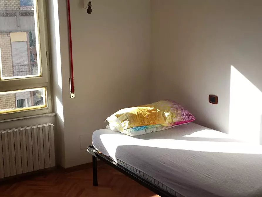 Immagine 3 di Camera in affitto  in Viale Filippo Turati a Terni