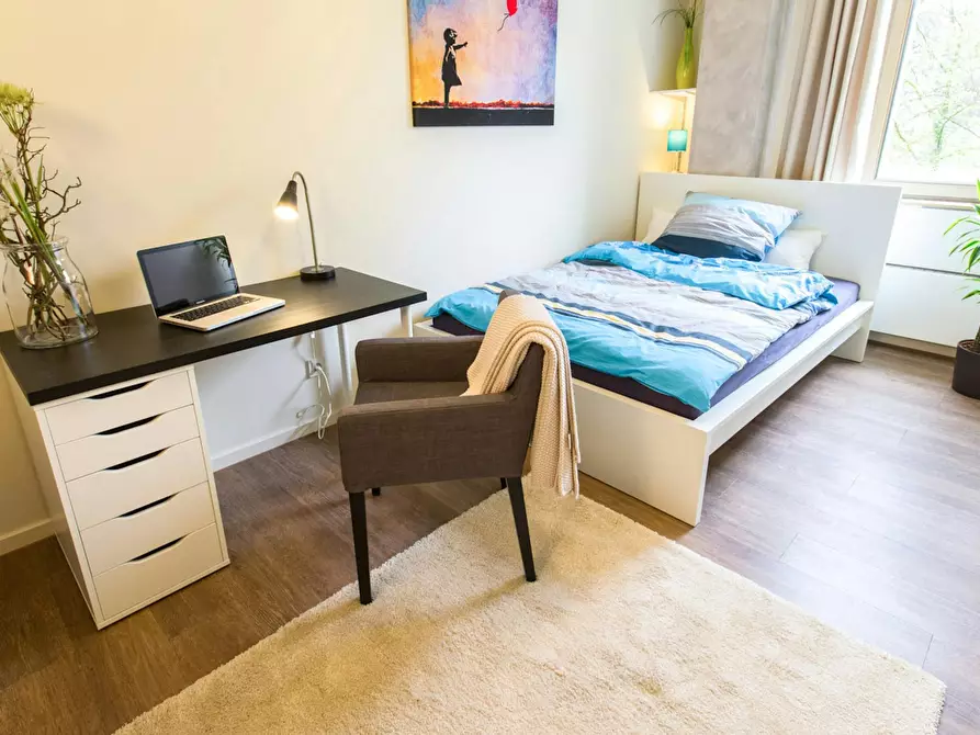 Immagine 1 di Camera in affitto  in Fritz-Erler-Straße a München