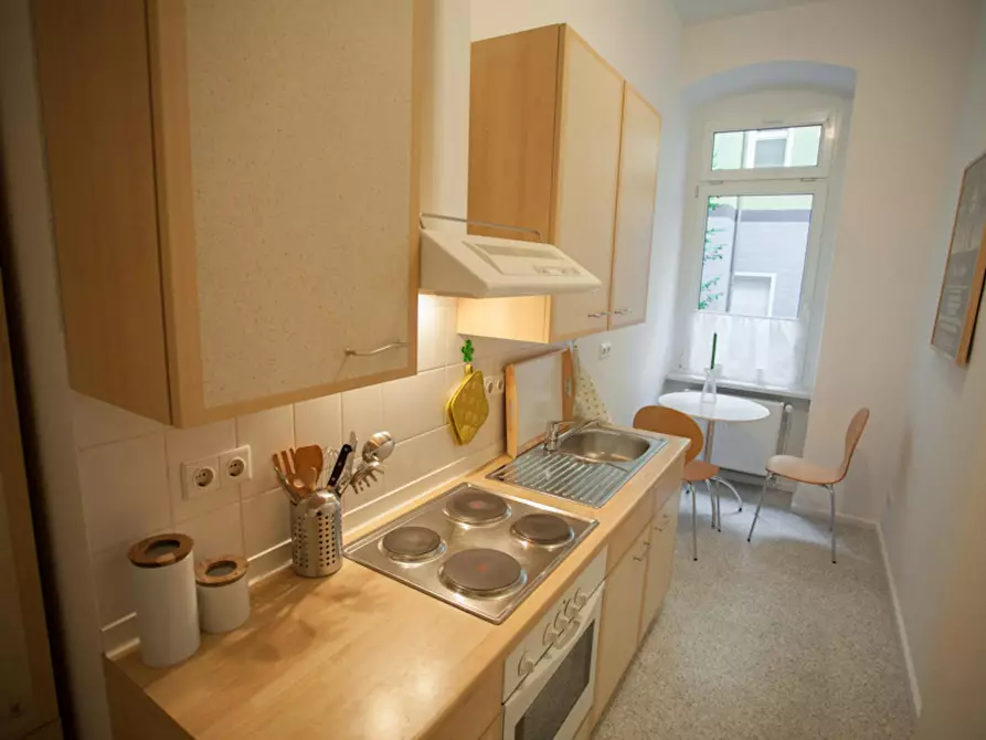 Immagine 2 di Appartamento in affitto  in Bernhard-Lichtenberg-Straße a Berlin