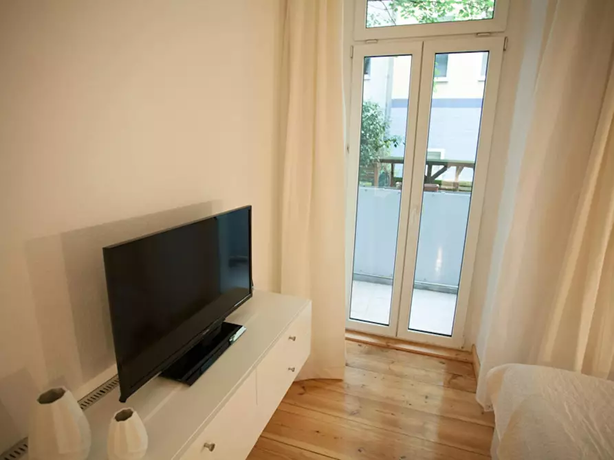 Immagine 9 di Appartamento in affitto  in Bernhard-Lichtenberg-Straße a Berlin