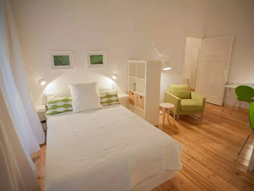 Immagine 1 di Appartamento in affitto  in Bernhard-Lichtenberg-Straße a Berlin