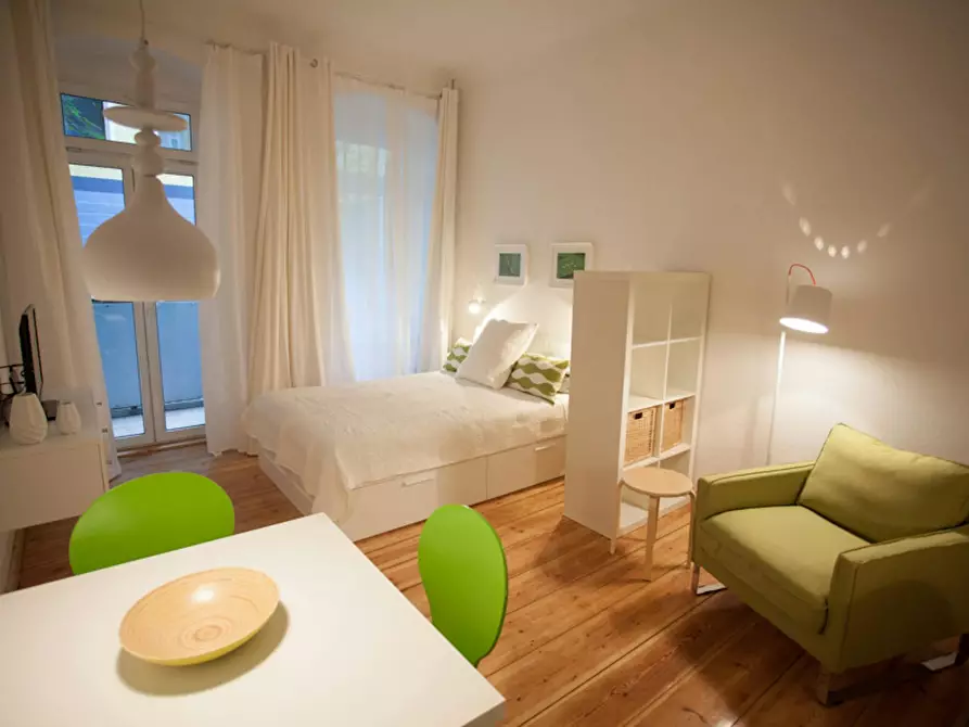 Immagine 6 di Appartamento in affitto  in Bernhard-Lichtenberg-Straße a Berlin