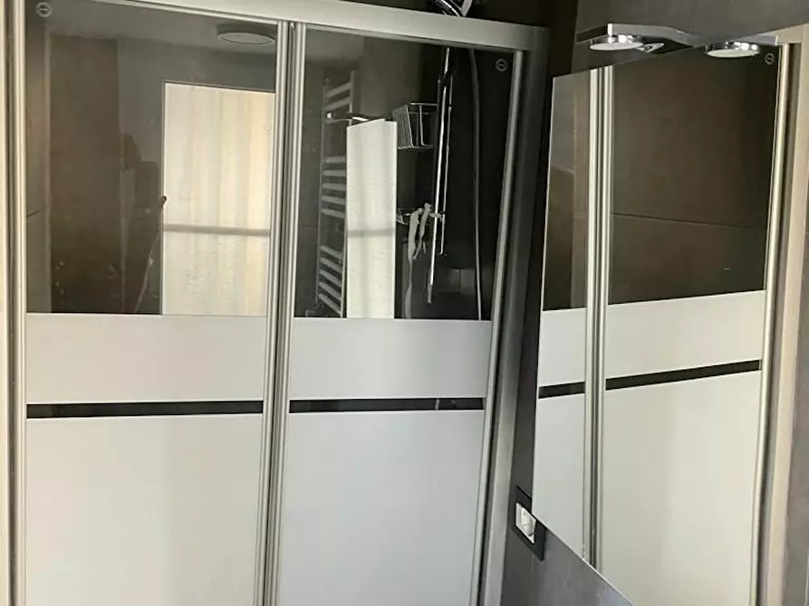 Immagine 5 di Camera in affitto  in Via Tarvisio a Torino